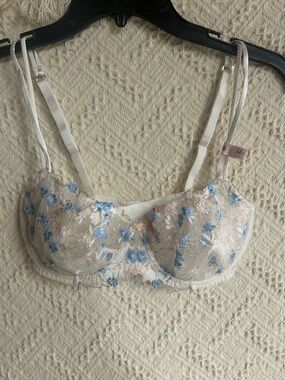 Victoria's Secret Floral Embroidered Balconette Bra - Cream & Blue